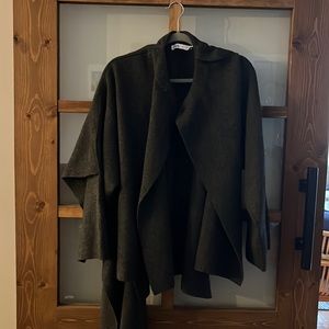 ZARA WOMAN CROP KNIT COAT WITH ASYMMETRICAL SCARF. Brand New, never worn